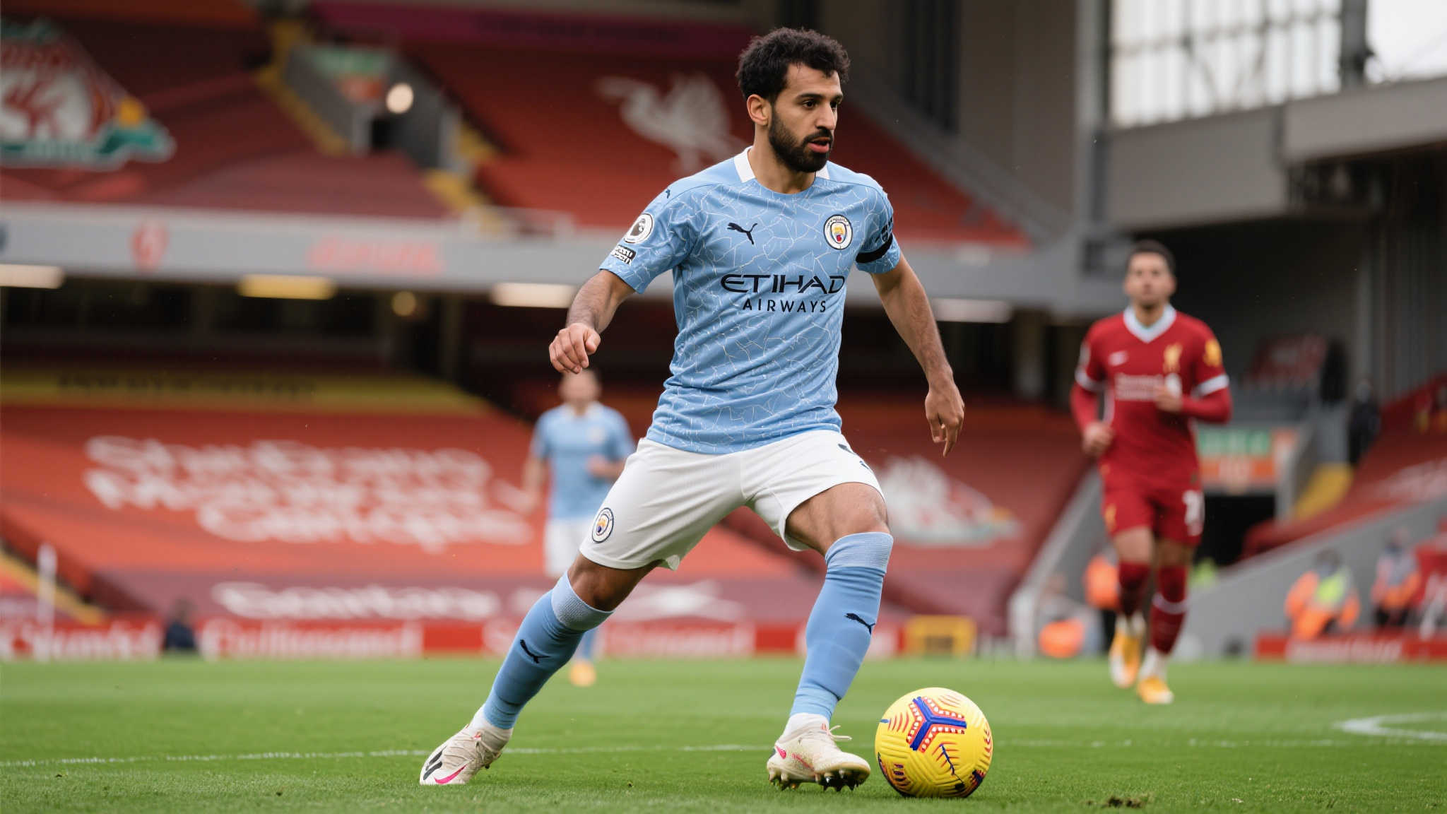 帕斯库莱提议爱德华兹关注京多安,小麦克或成米兰理想之选 首先,从实际角度来看,引进像京多安这样的球员意味着